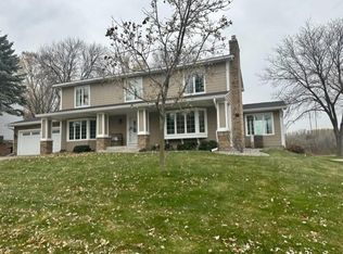 1800 Chatham Ave, Arden Hills, MN 55112
