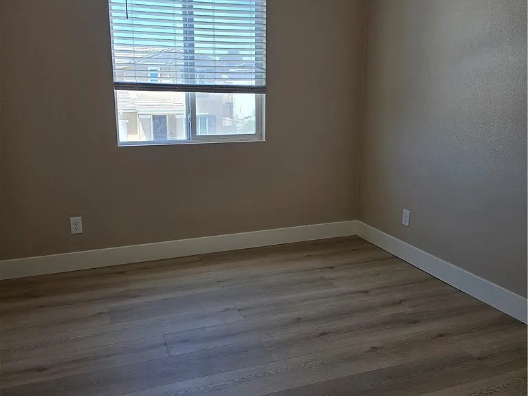 24541 Lancer Pl — Photo 11