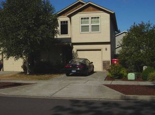 221 Pioneer Dr, Silverton, OR 97381