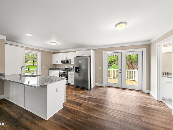 5th image of 2306 Bernhurst Dr Lot 27.01
