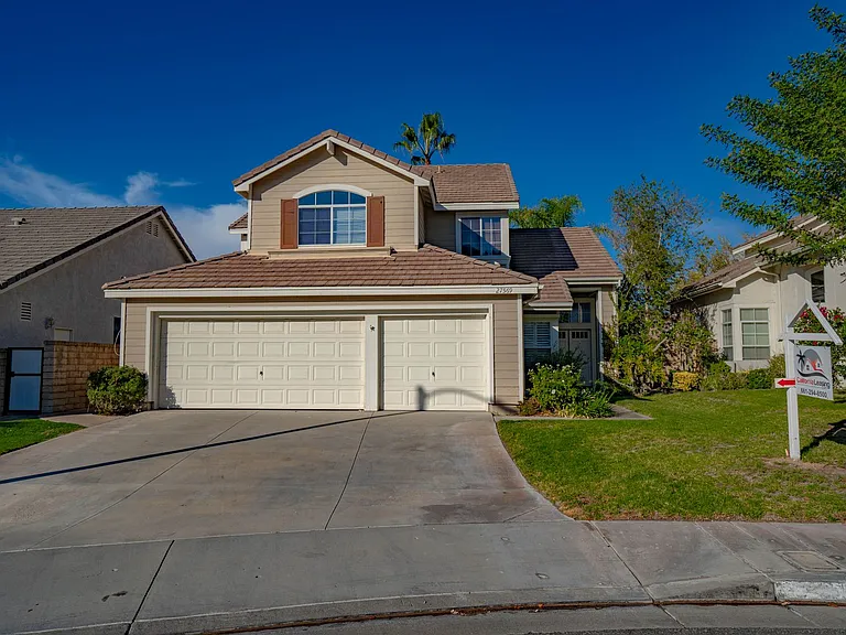 27569 Wellsley Way — Photo 1