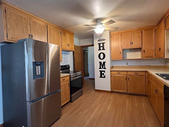 5th image of 306 S Locust Ave