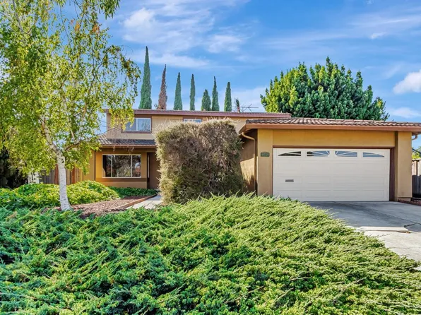 4599 Calle De Farrar, San Jose, CA 95118