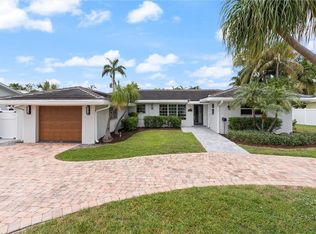 2465 NE 21st Ave, Lighthouse Pt, FL 33064