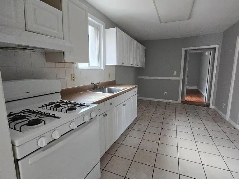 103 Talmadge Ave — Photo 1