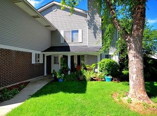 7601 Bristol Ct APT C, Woodridge, IL 60517