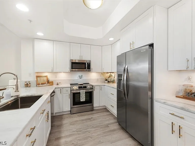 3414 Hancock Bridge Pkwy #403 — Photo 8