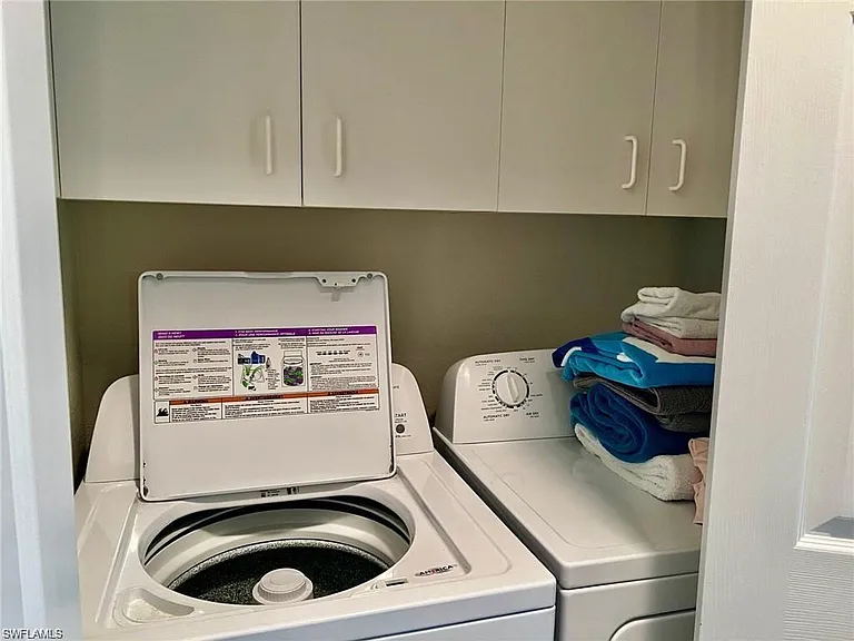 2290 Carrington Ct #202 — Photo 14