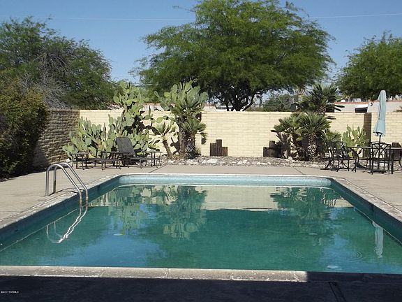 2nd image of 2843 N Fontana Ave