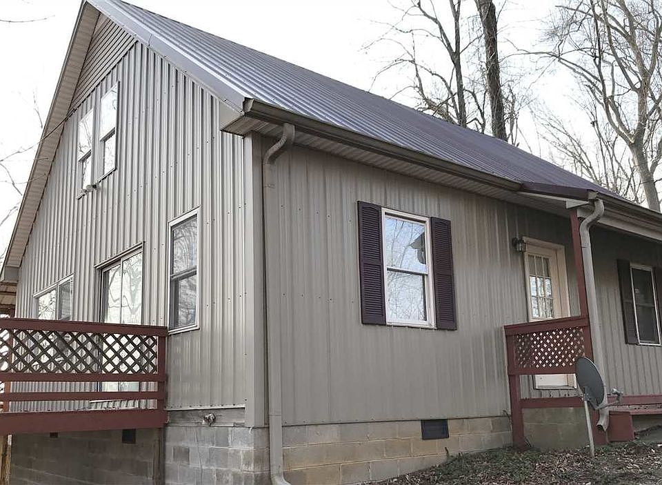 1st image of 156 Elmwood Dr