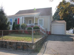 1091 Sylvan Ave, Bridgeport, CT 06606