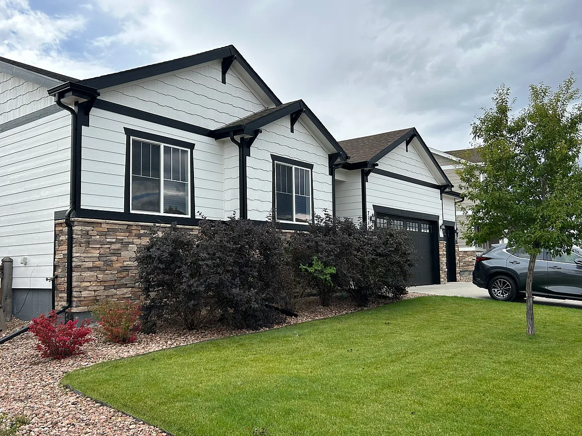 Building Photo - Mountain Spruce Dr