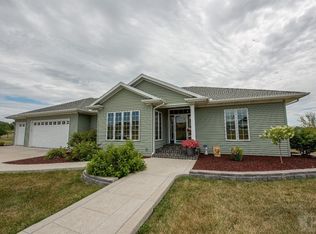 1706 W Prairie St, Creston, IA 50801
