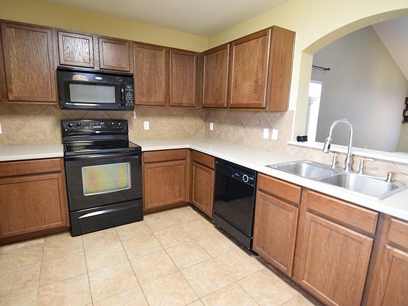 4th image of 123 Nairm Ln