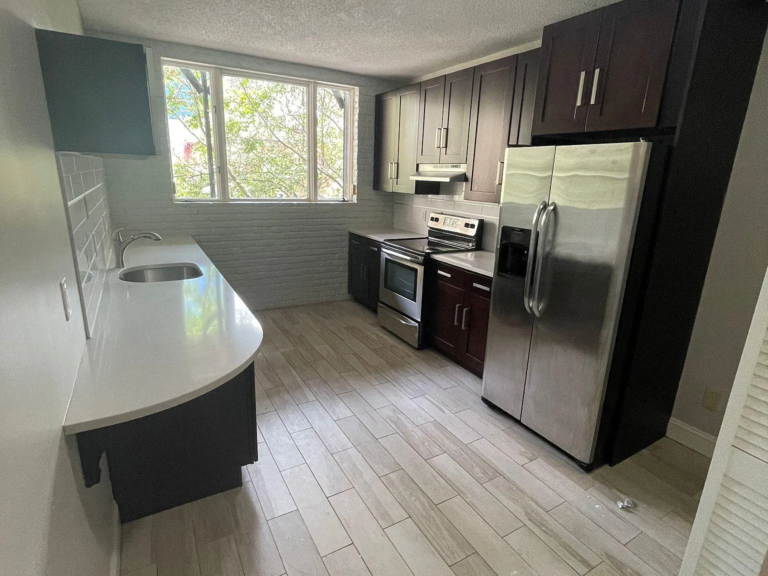 2 bed, 1500 sqft, $2,000 — Photo 3