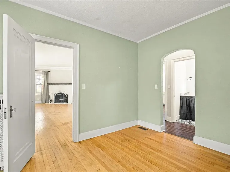 117 N Highland Ave — Photo 21