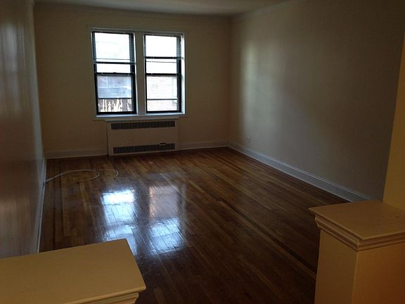 4th image of 4812 Skillman Ave