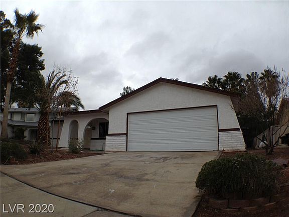2nd image of 2412 La Casa Dr