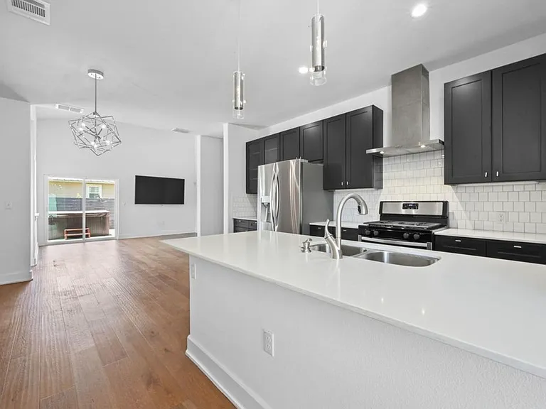 1409 Casey St #B — Photo 2