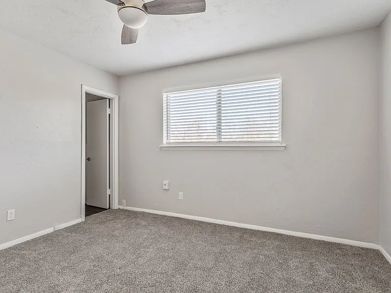 Terraces at Nichols Hills Renovated Two-Bedrooms — Photo 31
