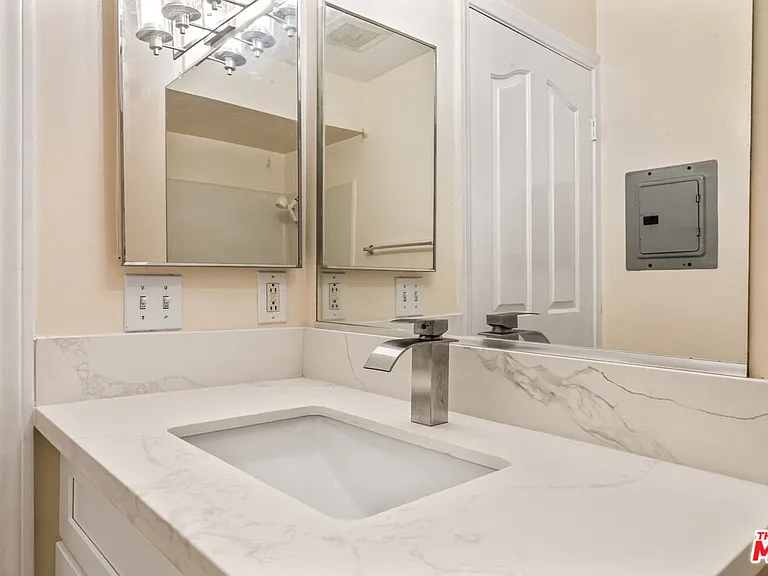 4755 Templeton St #2115 — Photo 8