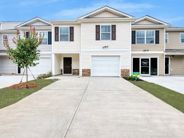 102 Oakmont Valley Trl, Seneca, SC 29678