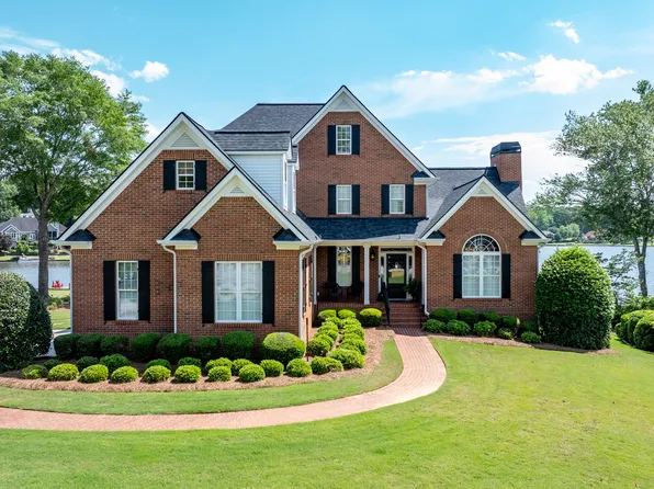 150 Bay Dr, Newnan, GA 30263