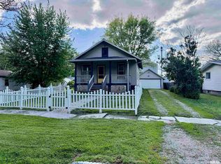 215 S Fulton St, Avon, IL 61415