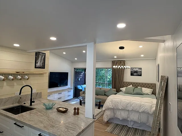 7610 N Lake Blvd #33 — Photo 2