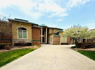 61403 Barclay Dr, Washington, MI 48094