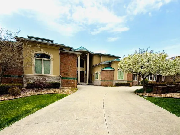 61403 Barclay Dr, Washington, MI 48094