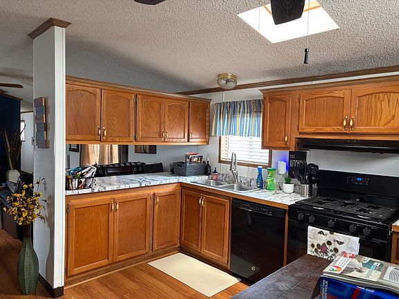 3rd image of 11 Beech St