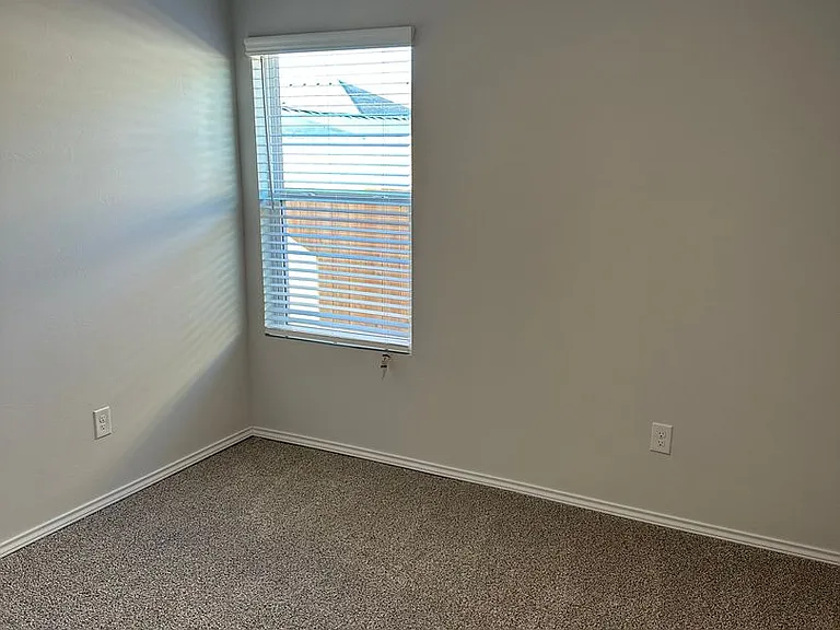 2015 Carrol St — Photo 10