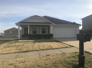 2720 Sutherland Dr, Thompsons Station, TN 37179