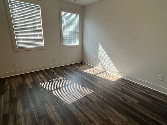 5th image of 553 N Ross St #553B