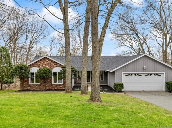 27 Beacon Hill Drive, Waterford, CT 06385
