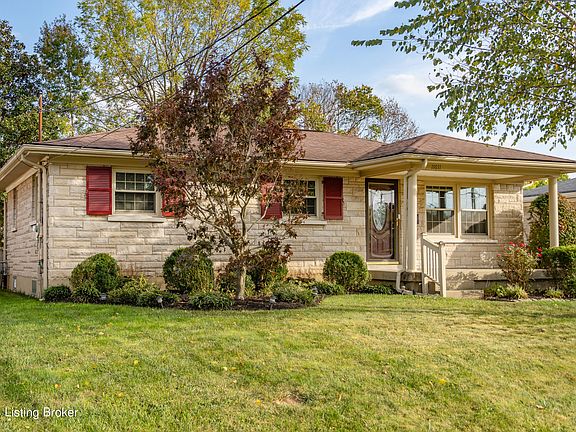 3rd image of 11611 Gamay Ln