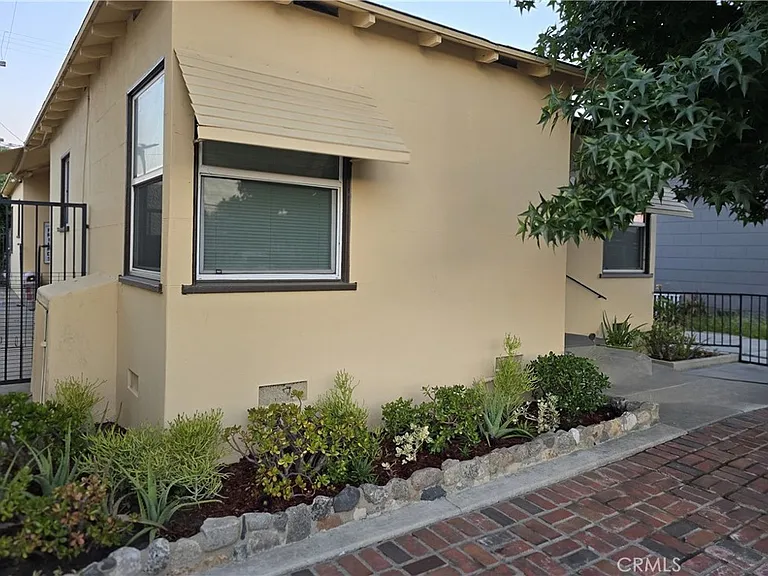 5724 California Ave — Photo 3
