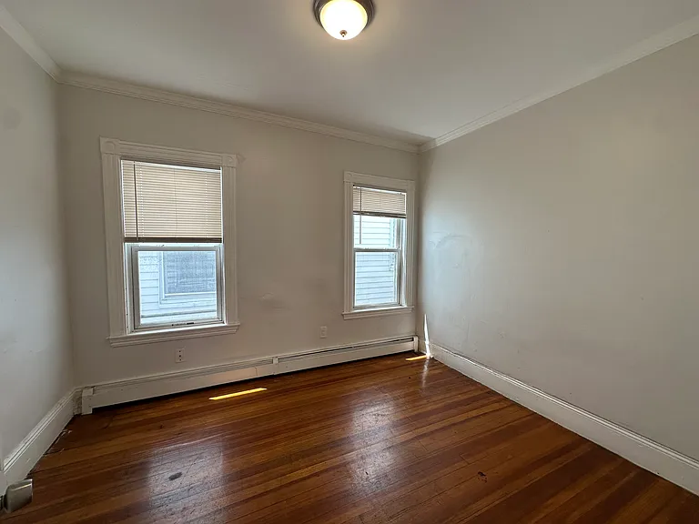 765 Broadway #6 — Photo 8