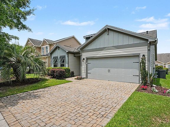 3rd image of 1769 Bluff Dr.