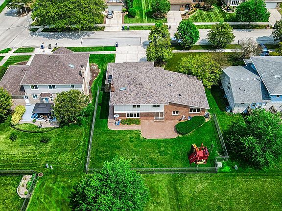 3rd image of 10753 Voss Dr