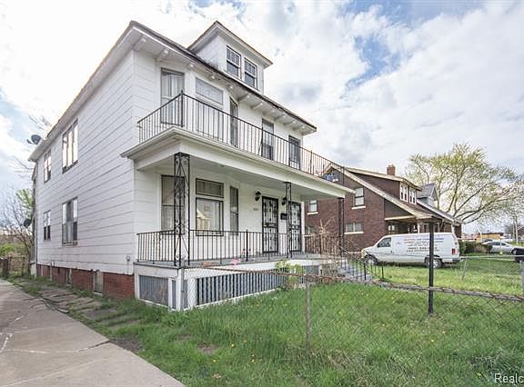 4th image of 6015 Pennsylvania St