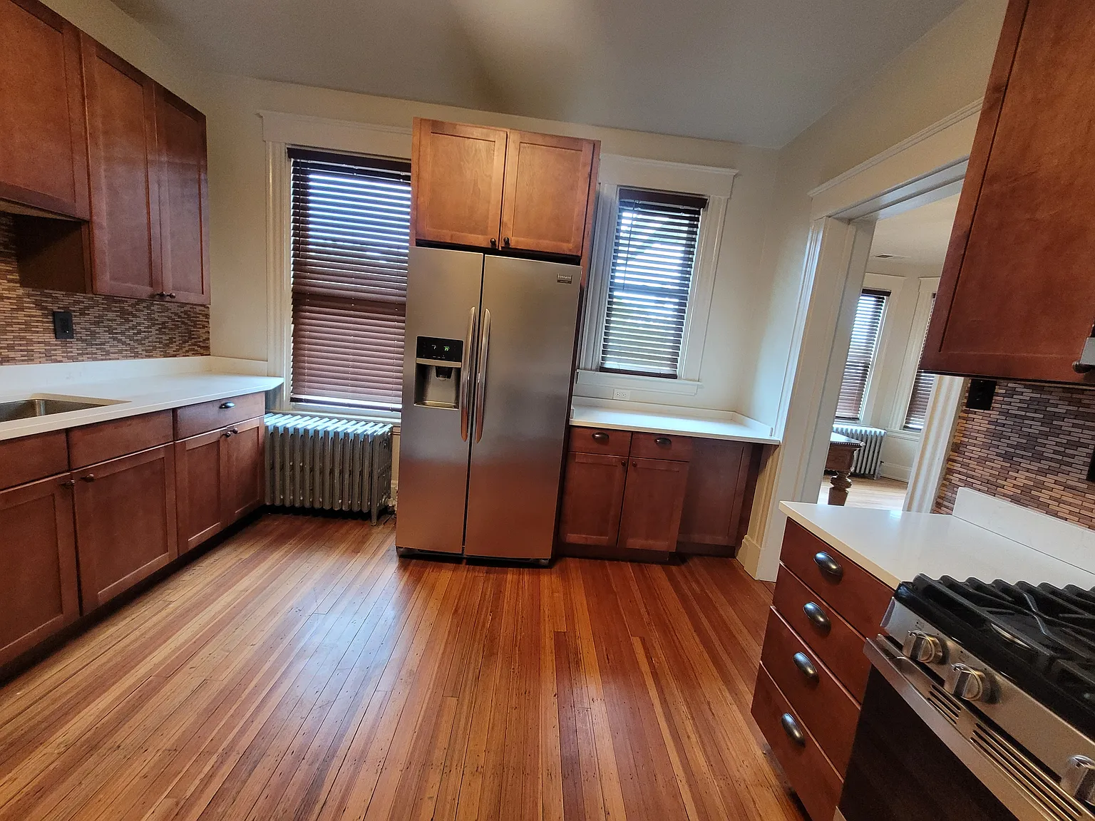 2 bed, 1250 sqft, $1,775 — Photo 3