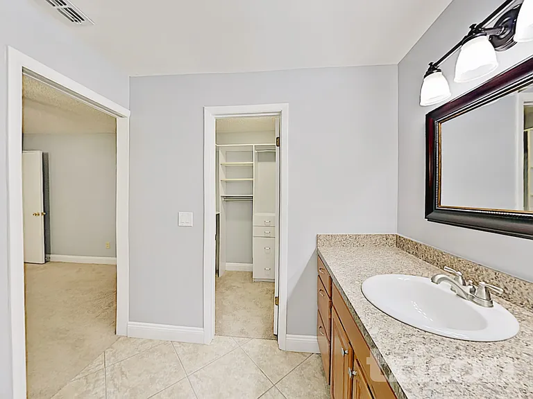 1548 Silver Fox Cir — Photo 13
