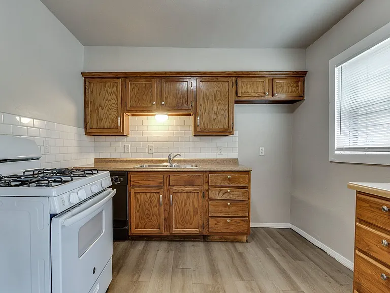 1005 SW 63rd St — Photo 20