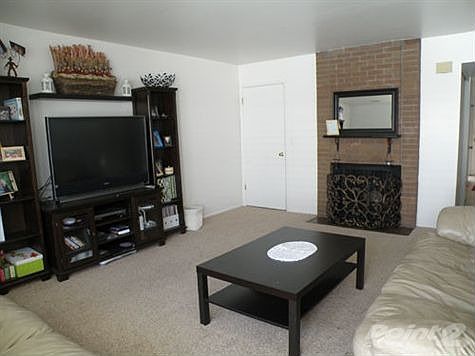 Living room 1