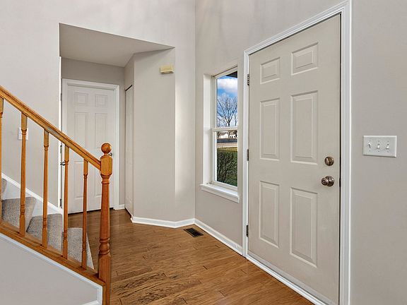 5th image of 1525 Meadowsedge Ln