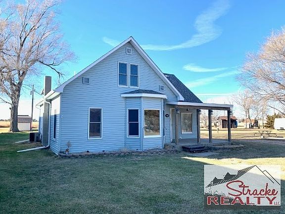 3rd image of 233 N Cedar St