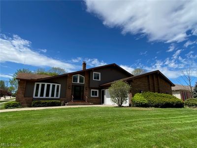7640 Edgewood Ln, Seven Hills, OH, 44131