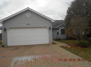 2910 Clearview Dr, Joliet, IL 60436